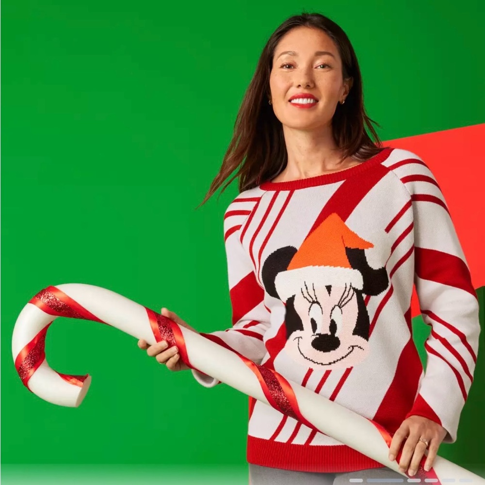 Women Disney Christmas Sweater NWOT